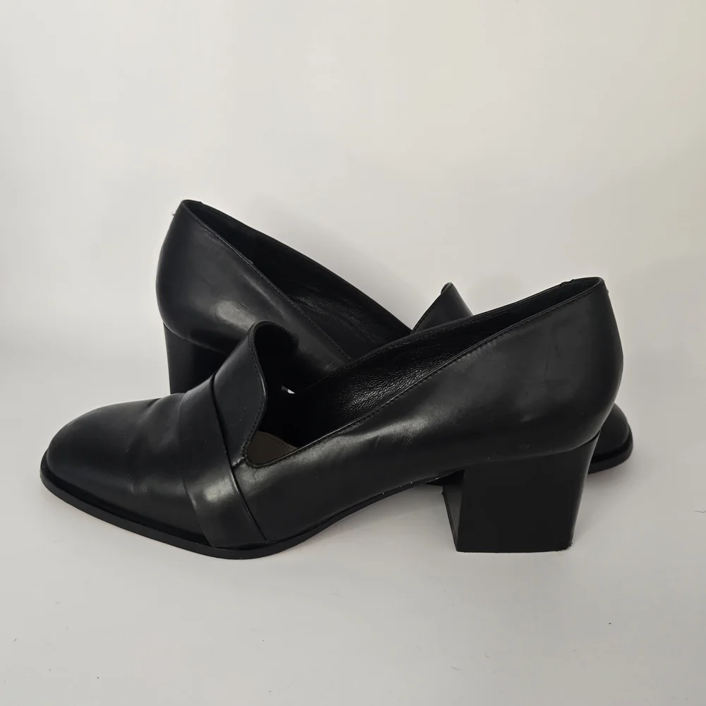 Tamara Mellon features brand